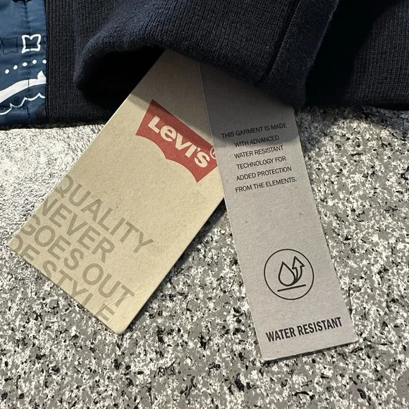 Levi's Bomber Jacket Mens M Quilted Puffer Blue Satin Bandana Paisley